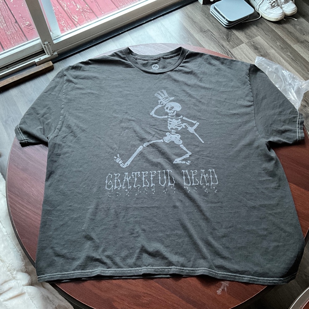 Urban Outfitters T Shirt